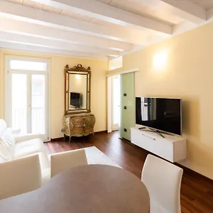 Domus Gladius By Postcardsfrom Apartment Verona